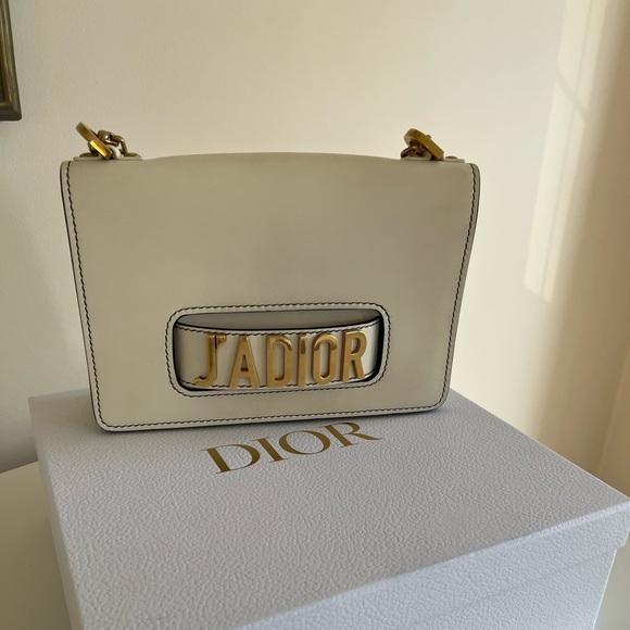 Rare color! Dior Flap Bag, sold out worldwide. - Picture 2 of 5